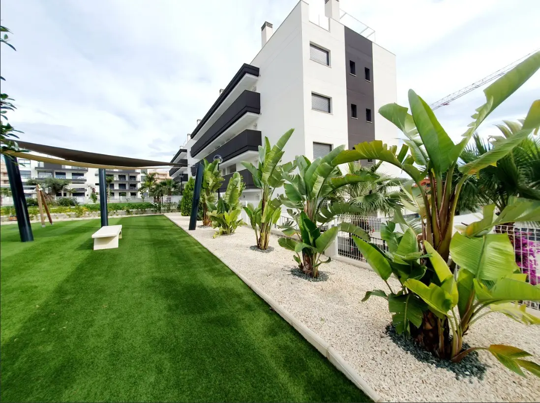 Apartment with 2 bedrooms in Orihuela Costa, Alicante, €249,900