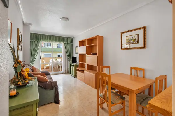 Apartment with 3 bedrooms in Torrevieja, Alicante, €179,000 — photo 4