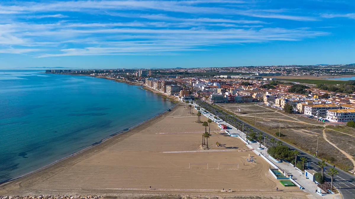 Apartment with 3 bedrooms in Torrevieja, Alicante, €179,000