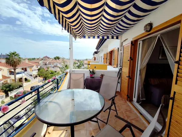Penthouse with 2 bedrooms in Mil Palmeras, Alicante, €199,000 — photo 3