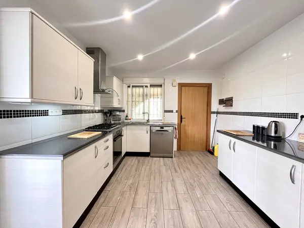 Villa with 3 bedrooms in Pinar de Campoverde, Alicante, €329,950 — photo 4
