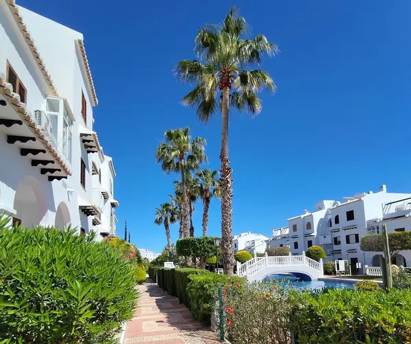 Bungalow with 2 bedrooms in Ciudad Quesada, Alicante, €215,000 — photo 2