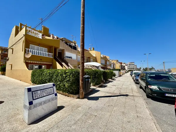 Apartment with 2 bedrooms in Torrevieja, Alicante, €265,000 — photo 3
