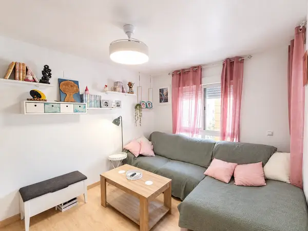 Apartment with 3 bedrooms in Torrevieja, Alicante, €259,995 — photo 3