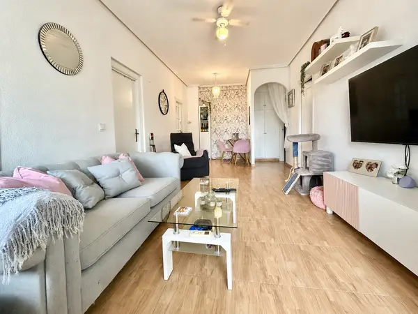 Apartment with 2 bedrooms in Cabo Roig, Alicante, €159,900 — photo 2