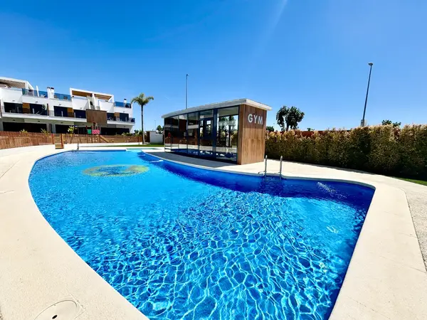 Apartment with 2 bedrooms in Pilar de la Horadada, Alicante, €330,000 — photo 4
