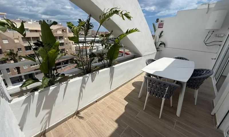 Apartment with 2 bedrooms in Torrevieja, Alicante, €159,995