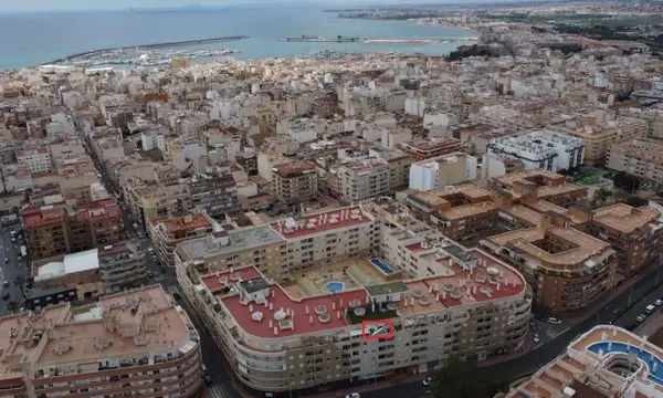 Apartment with 2 bedrooms in Torrevieja, Alicante, €159,995 — photo 2