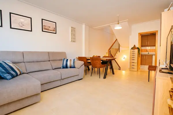 Villa with 3 bedrooms in Algorfa, Alicante, €287,950 — photo 3