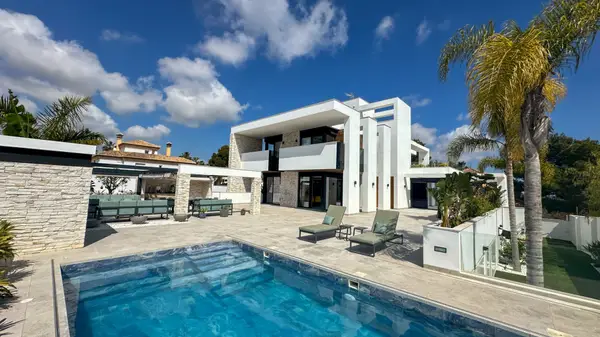 Villa with 4 bedrooms in Orihuela Costa, Alicante, €2,950,000 — photo 2
