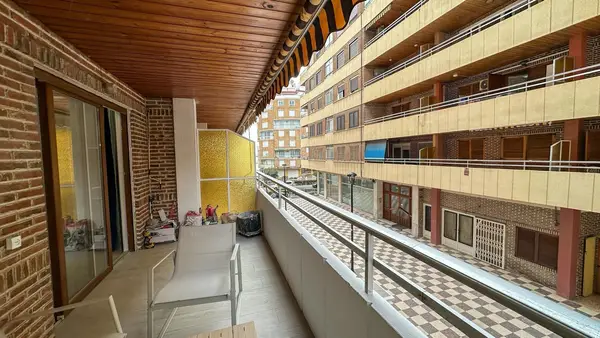 Apartment with 2 bedrooms in Torrevieja, Alicante, €249,900 — photo 4