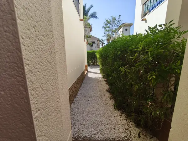 Bungalow with 2 bedrooms in La Finca Golf Resort, Alicante, €235,000 — photo 4