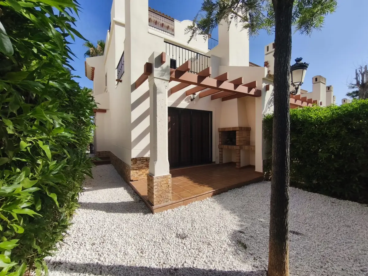 Bungalow with 2 bedrooms in La Finca Golf Resort, Alicante, €235,000