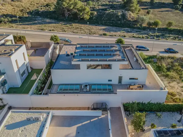 Villa with 4 bedrooms in Benijofar, Alicante, €1,095,000 — photo 3