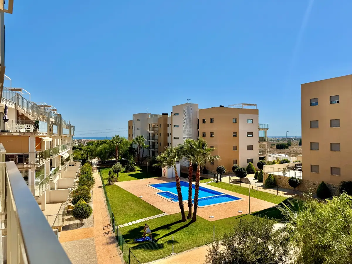 Apartment with 2 bedrooms in Orihuela, Alicante, €289,000