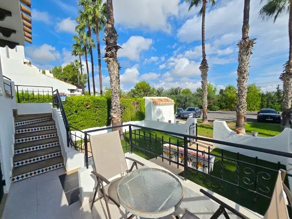 Townhouse with 2 bedrooms in Villamartín, Alicante, €210,000 — photo 4