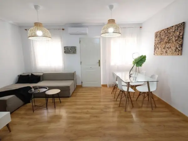 Townhouse with 3 bedrooms in Orihuela, Alicante, €275,900 — photo 4