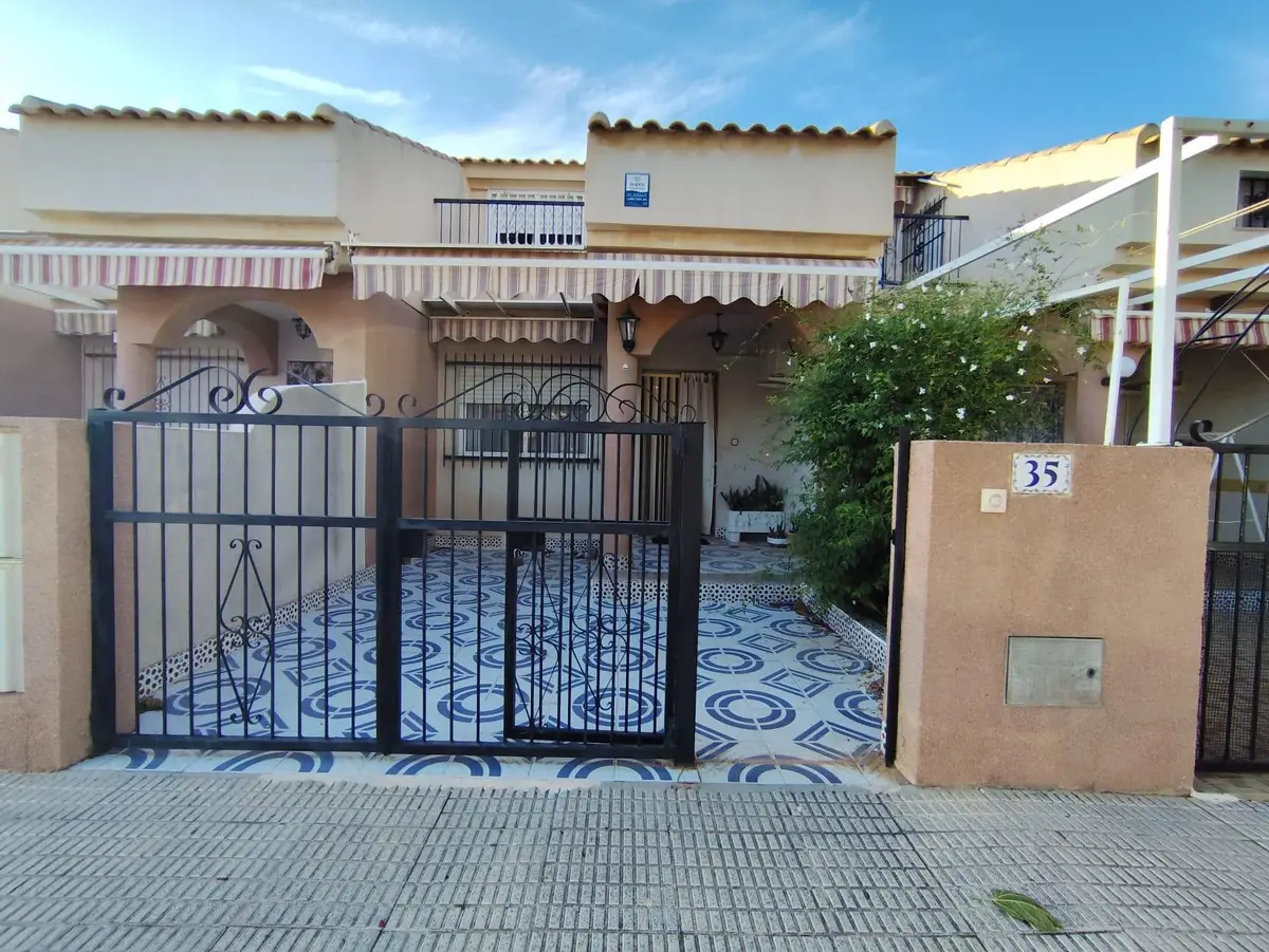 Duplex with 3 bedrooms in Los Alcázares, Murcia, €152,900