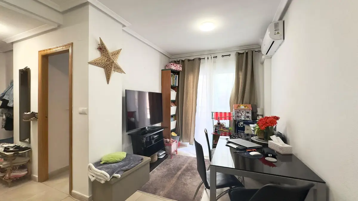 Apartment with 1 bedroom in Torrevieja, Alicante, €124,900