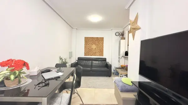 Apartment with 1 bedroom in Torrevieja, Alicante, €124,900 — photo 2