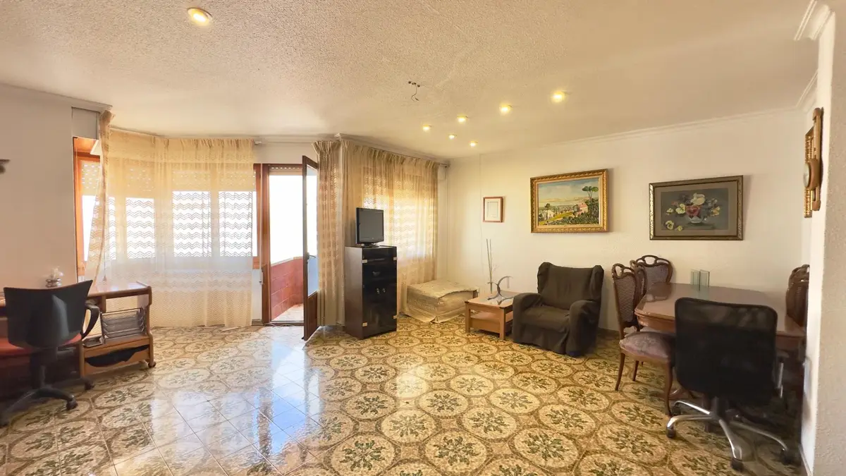 Apartment with 3 bedrooms in Torrevieja, Alicante, €169,900
