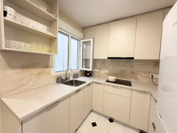 Apartment with 3 bedrooms in Torrevieja, Alicante, €175,000 — photo 3