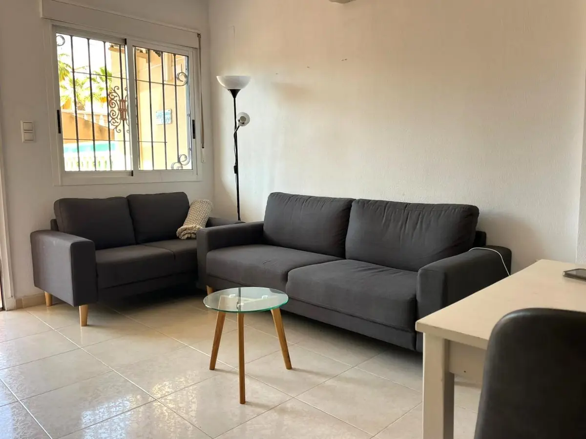 Bungalow with 2 bedrooms in Torrevieja, Alicante, €149,900