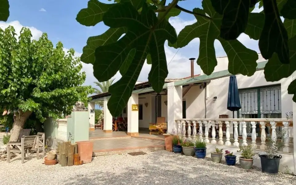Villa with 5 bedrooms in Orihuela, Alicante, €459,000