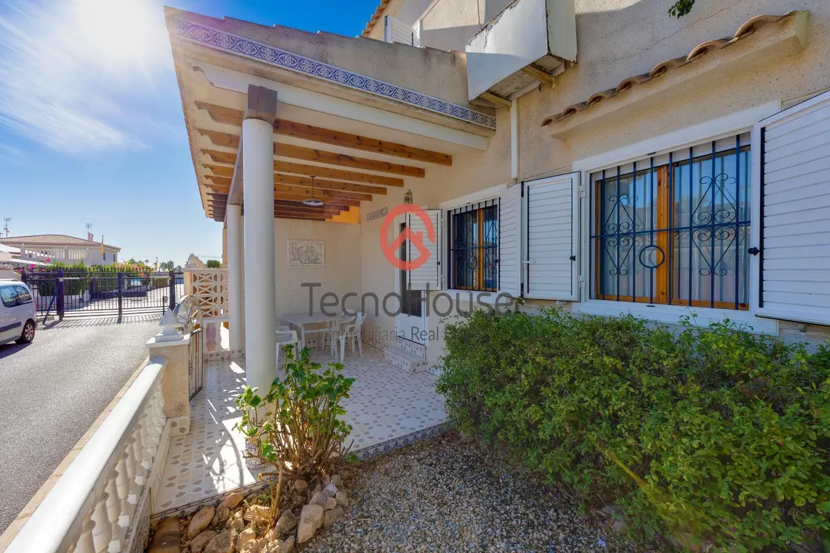 Semi_detached with 3 bedrooms in Orihuela Costa, Alicante, €219,500