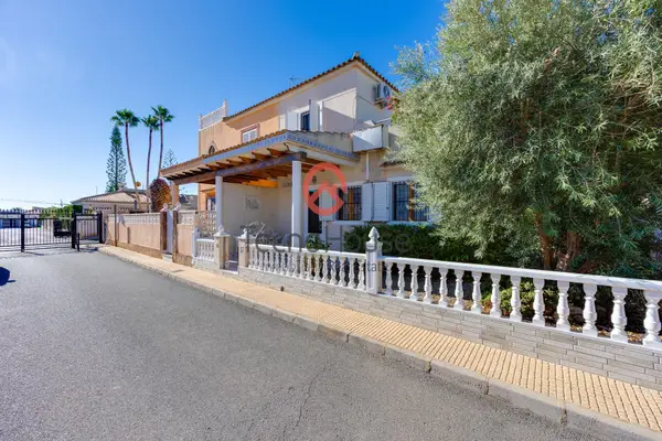 Semi_detached with 3 bedrooms in Orihuela Costa, Alicante, €219,500 — photo 4