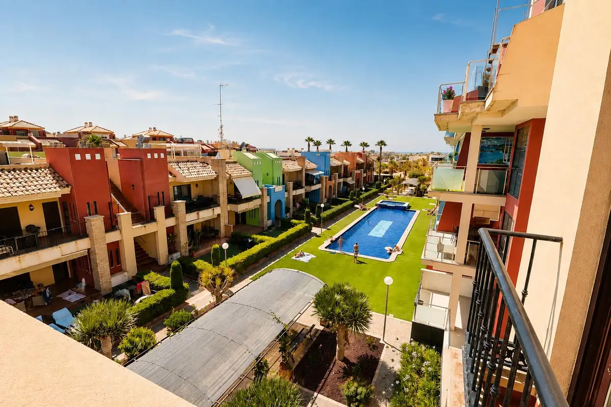 Apartment with 2 bedrooms in Orihuela Costa, Alicante, €220,000