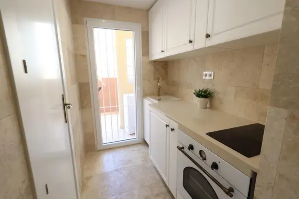 Villa with 3 bedrooms in Orihuela Costa, Alicante, €250,000 — photo 4