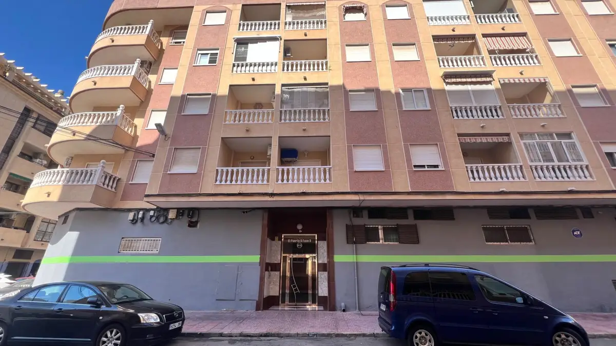 Apartment with 2 bedrooms in Torrevieja, Alicante, €150,000