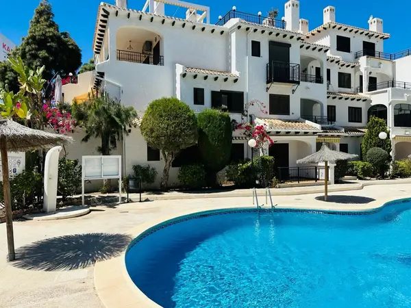 Apartment with 2 bedrooms in Cabo Roig, Alicante, €210,000 — photo 2