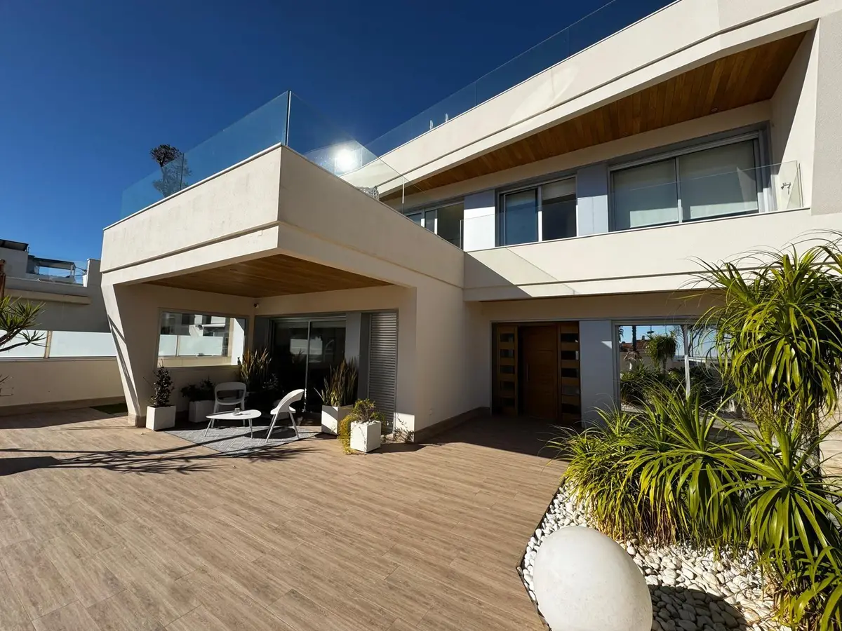 Villa with 4 bedrooms in Orihuela Costa, Alicante, €1,799,000