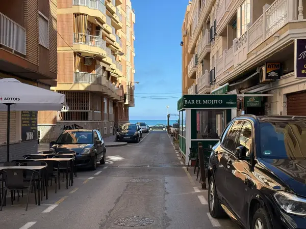 Apartment in Torrevieja, Alicante, €125,000 — photo 2