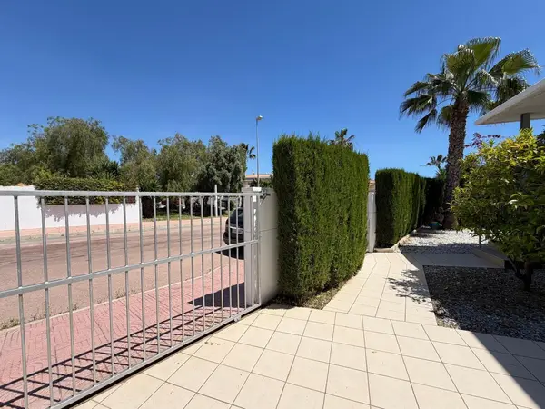 Villa with 4 bedrooms in Ciudad Quesada, Alicante, €420,000 — photo 4