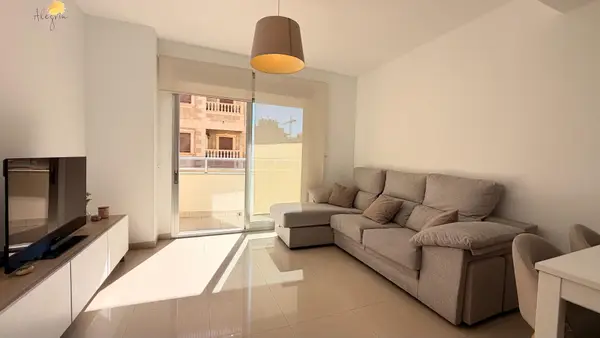 Apartment with 2 bedrooms in Torrevieja, Alicante, €169,000 — photo 4