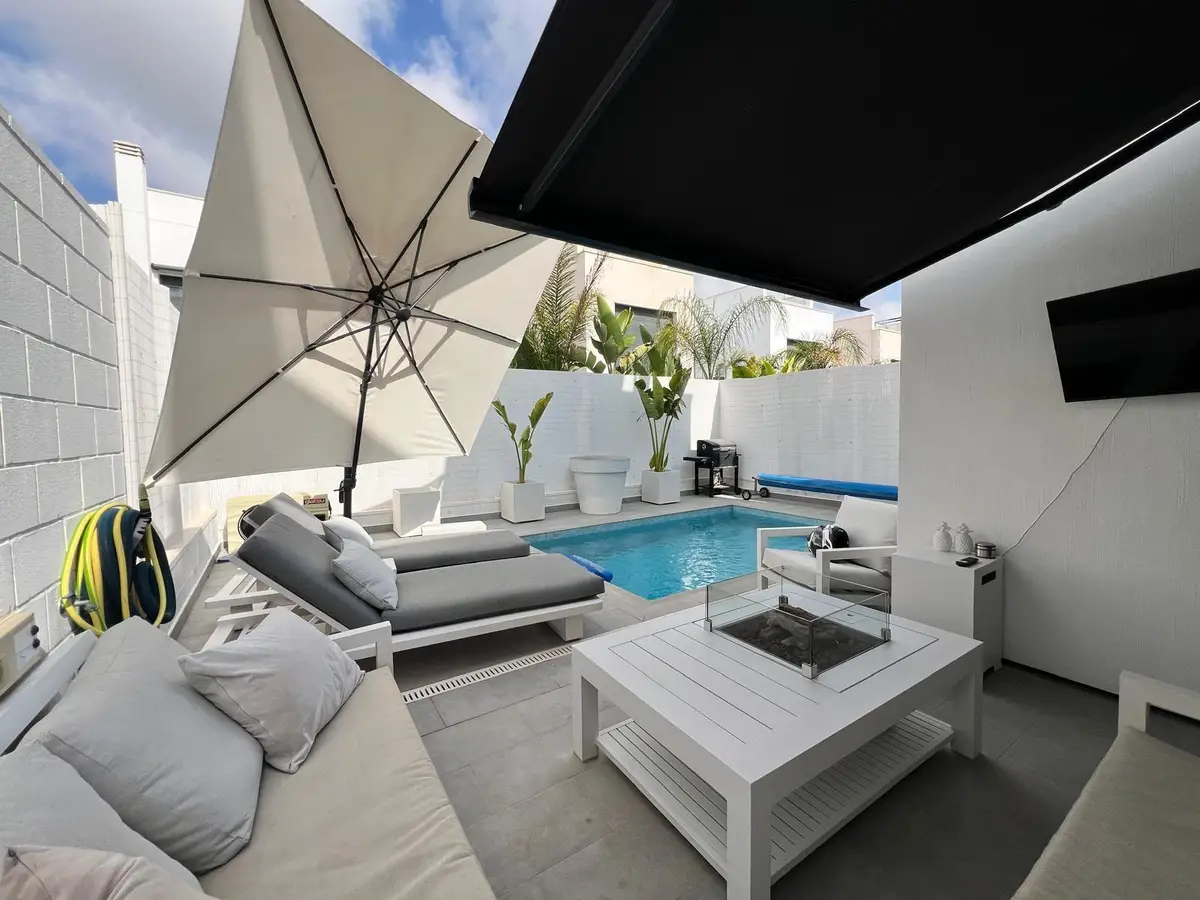 Villa with 3 bedrooms in Orihuela Costa, Alicante, €395,000