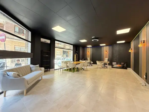 Commercial with 2 bedrooms in Torrevieja, Alicante, €169,900 — photo 4