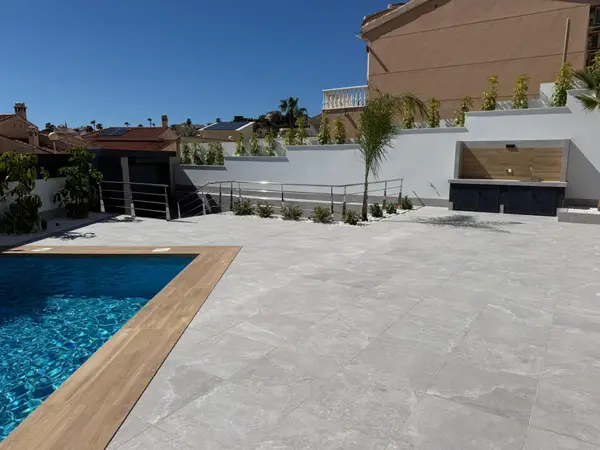 Villa with 4 bedrooms in Ciudad Quesada, Alicante, €1,150,000 — photo 3