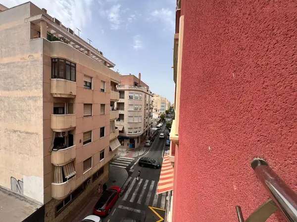 Apartment with 2 bedrooms in Torrevieja, Alicante, €148,062 — photo 4