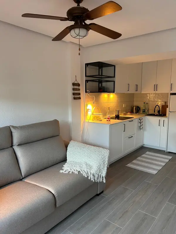 Bungalow with 2 bedrooms in Torrevieja, Alicante, €205,000 — photo 4