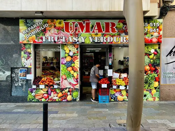 Commercial in Torrevieja, Alicante, €215,000 — photo 3