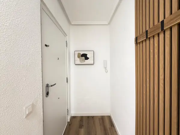 Apartment with 3 bedrooms in Torrevieja, Alicante, €179,900 — photo 3