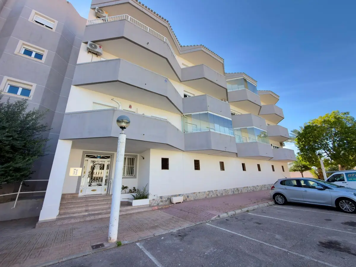 Apartment with 1 bedroom in Orihuela Costa, Alicante, €124,900