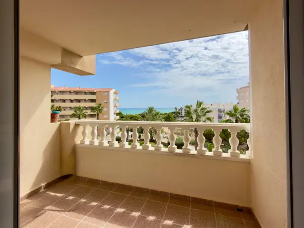 Apartment with 2 bedrooms in Guardamar del Segura, Alicante, €259,900 — photo 2