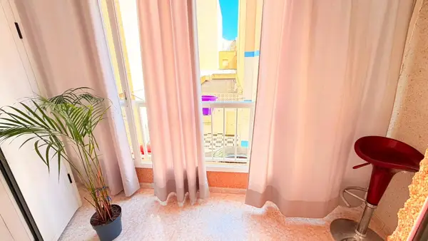 Apartment with 1 bedroom in Torrevieja, Alicante, €135,000 — photo 3