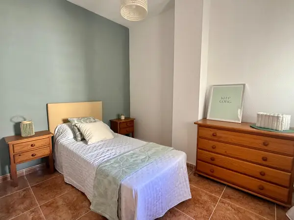 Penthouse with 2 bedrooms in Torrevieja, Alicante, €144,500 — photo 3