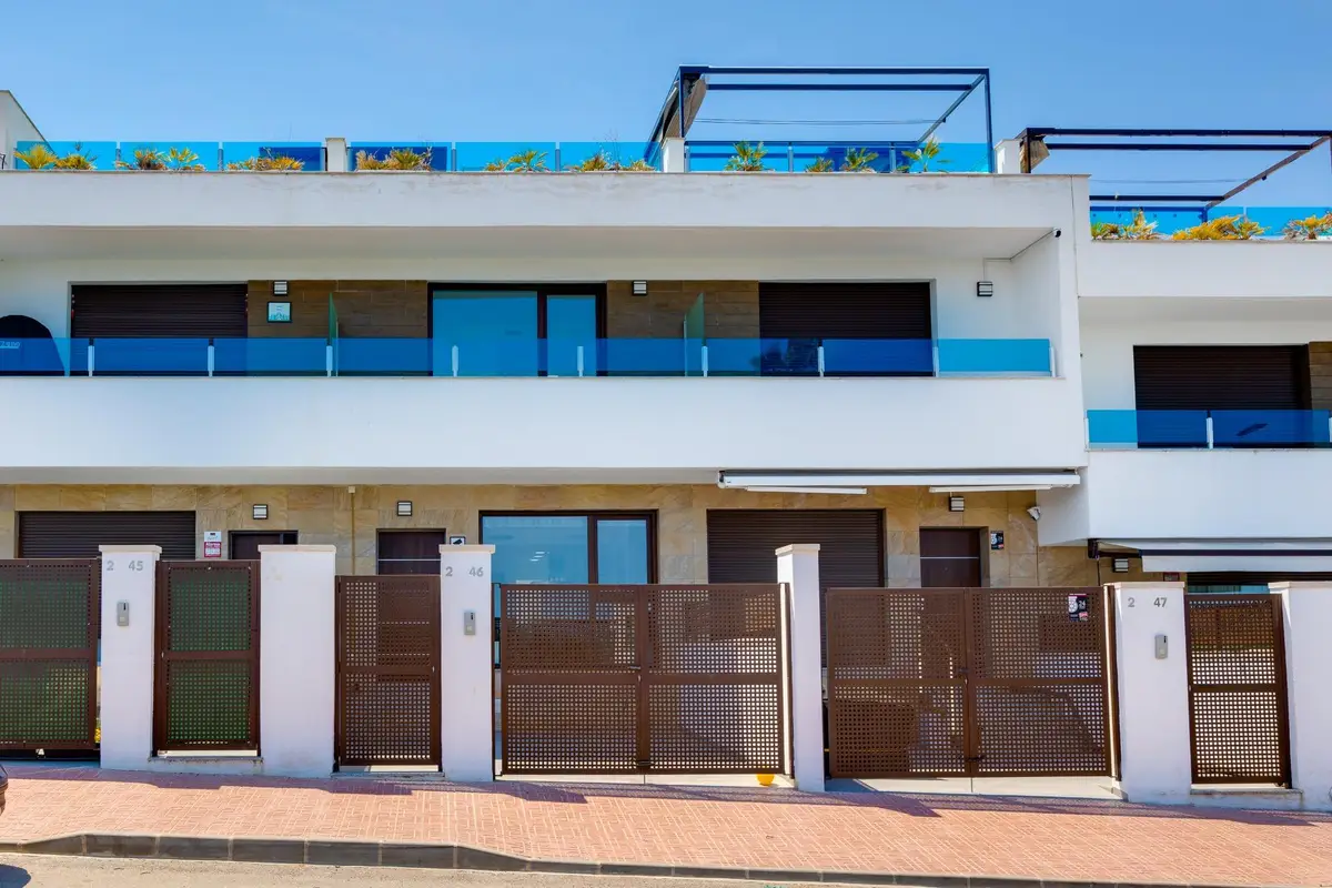 Townhouse with 3 bedrooms in Torrevieja, Alicante, €315,000